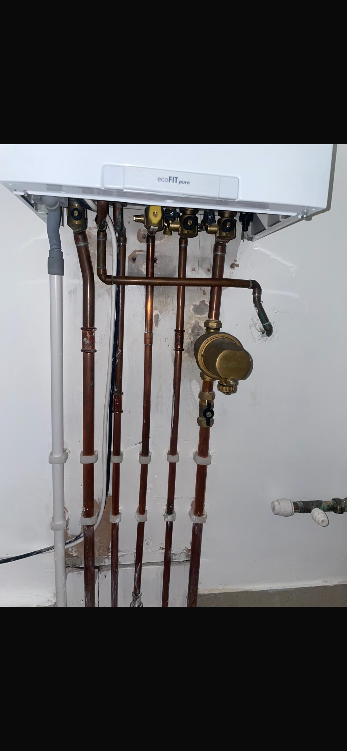 Vaillant ecoFIT Pure Pipework